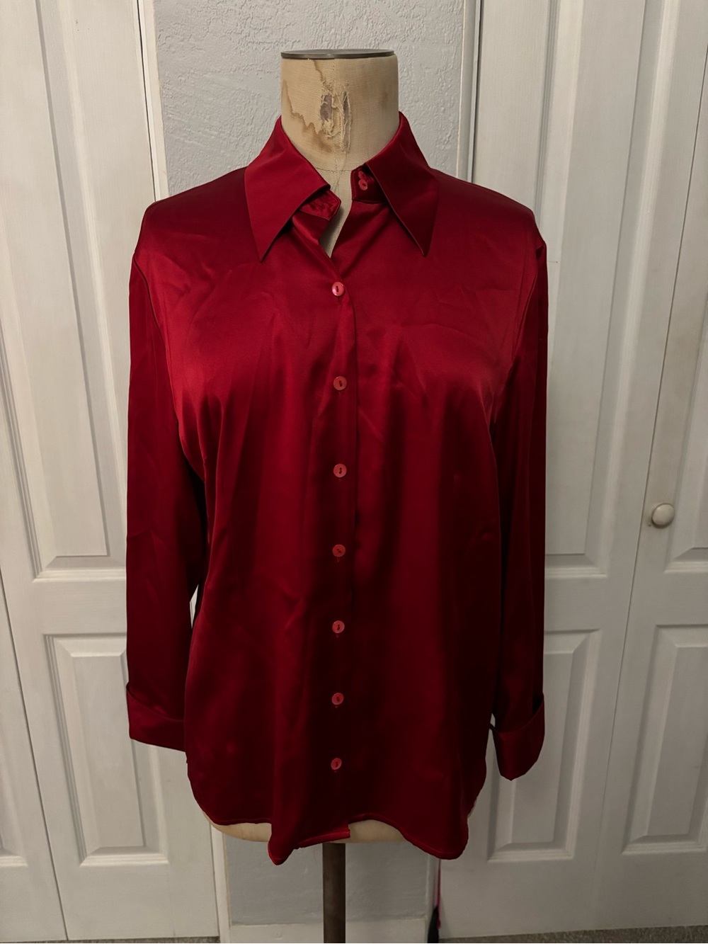 Vintage Talbots Stretch Silk Blend Vibrant Red Buttondown Size 14